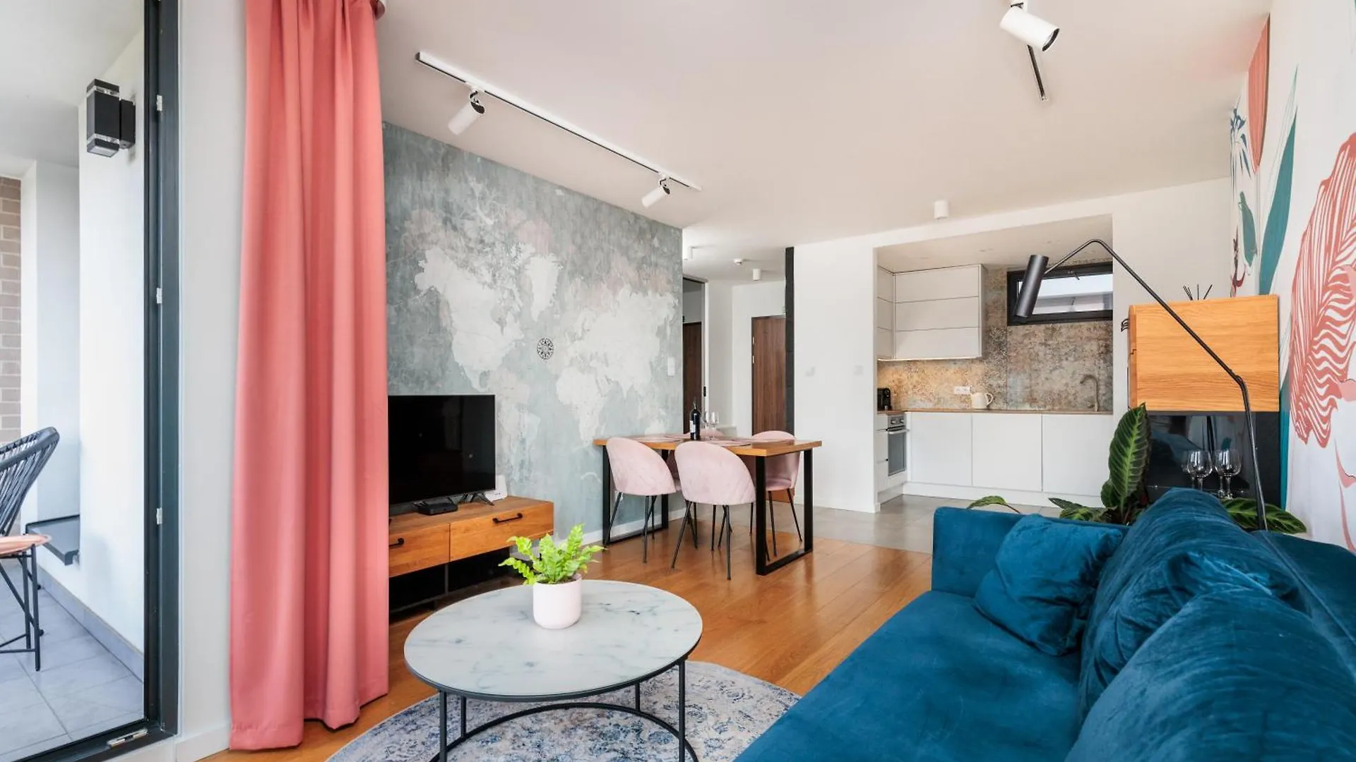Elegancki Apartament Przy Wisle - Prywatny Parking - By Upstairs Apartment Krakow 0*,  Poland
