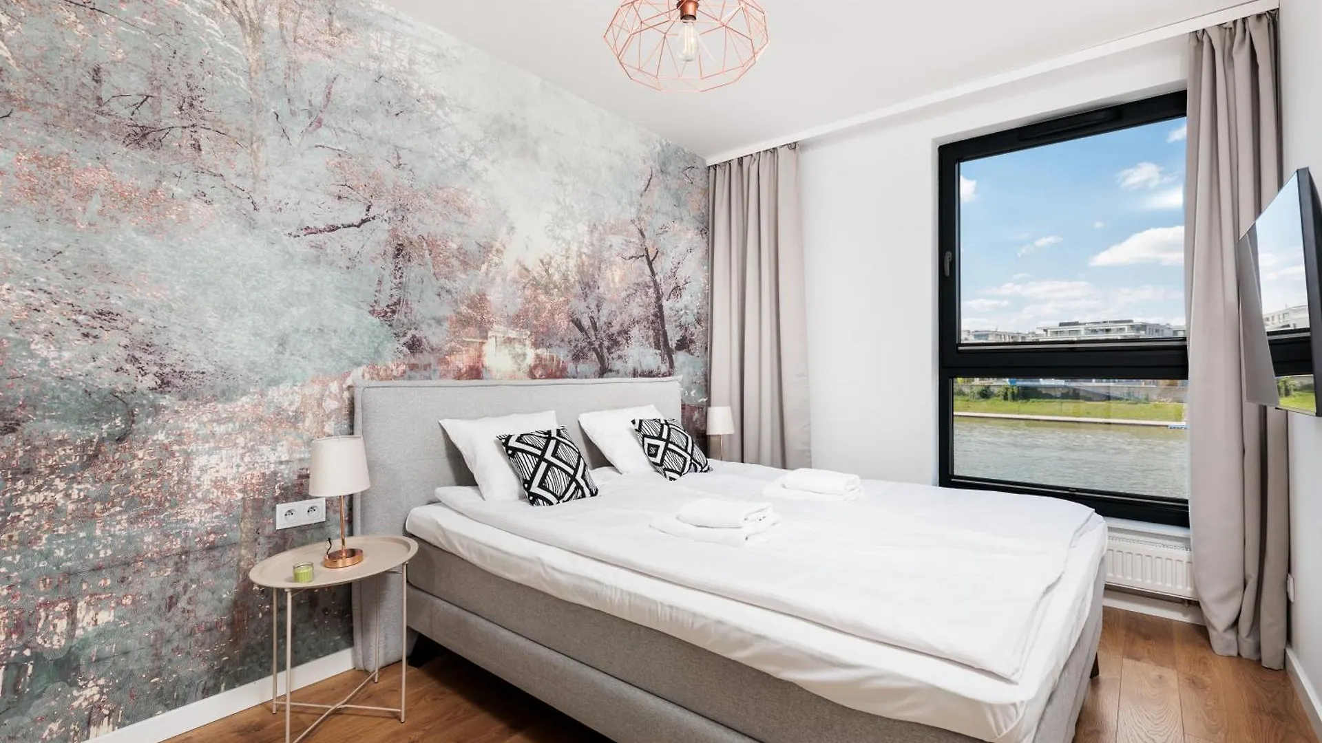 Elegancki Apartament Przy Wisle - Prywatny Parking - By Upstairs Apartment Krakow