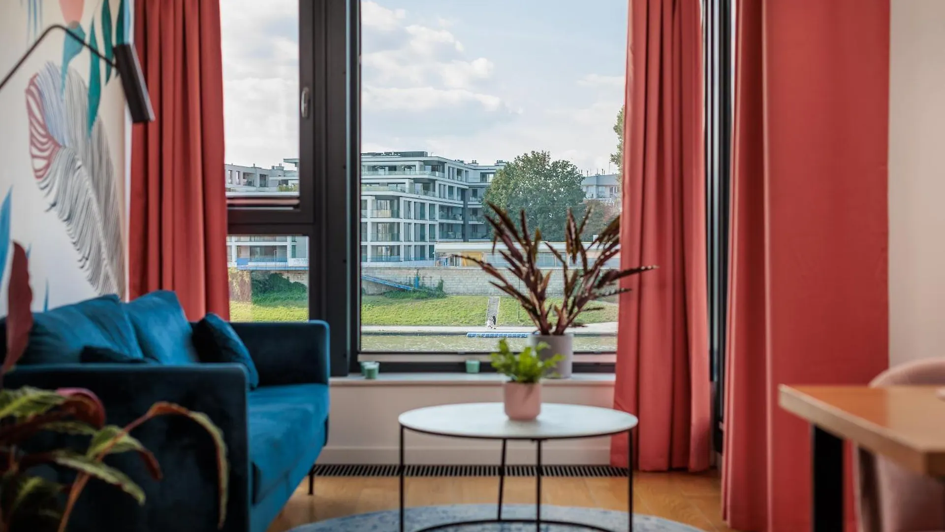 Elegancki Apartament Przy Wisle - Prywatny Parking - By Upstairs Apartment Krakow